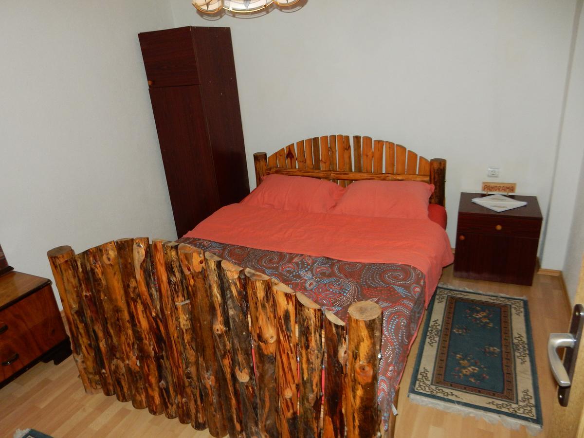 Panorama Lomnica Bed & Breakfast เดสโปโตวัก ภายนอก รูปภาพ